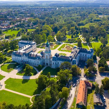 Lakeside Garden Fonyód